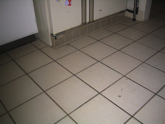 Standard kitchen photo, with floor